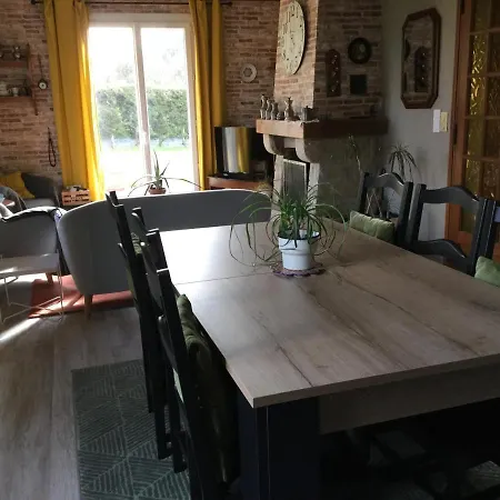 Vakantiehuis Coup De Coeur Assure ! Calm Comme A La Maison ! Maison Spacieuse Avec Grande Terrasse Pour 2 A 5 Personnes Proximite Et Avec Wifi Et Parking Gratuits *