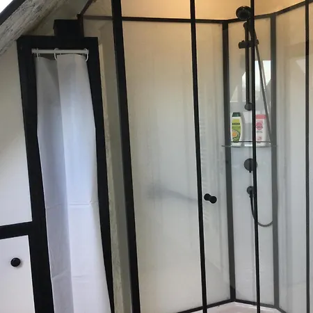 Vakantiehuis Coup De Coeur Assure ! Calm Comme A La Maison ! Maison Spacieuse Avec Grande Terrasse Pour 2 A 5 Personnes Proximite Et Avec Wifi Et Parking Gratuits Granville