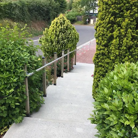 Coup De Coeur Assure ! Calm Comme A La Maison ! Maison Spacieuse Avec Grande Terrasse Pour 2 A 5 Personnes Proximite Et Avec Wifi Et Parking Gratuits Granville