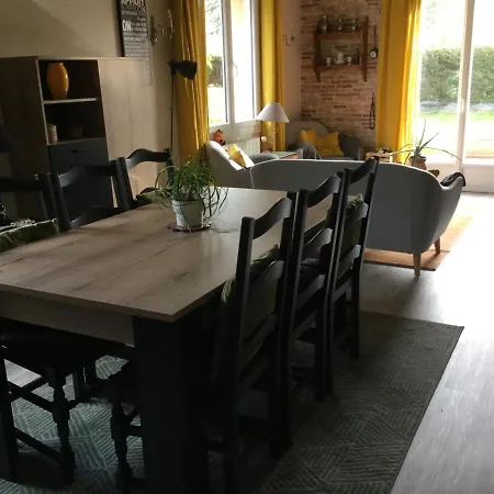 Coup De Coeur Assure ! Calm Comme A La Maison ! Maison Spacieuse Avec Grande Terrasse Pour 2 A 5 Personnes Proximite Et Avec Wifi Et Parking Gratuits 格朗维尔