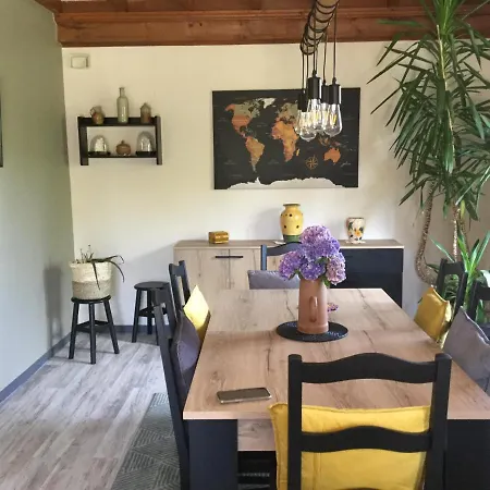 Coup De Cœur Assuré ! Calm Comme à La Maison ! Maison Spacieuse Avec Grande Terrasse Pour 2 à 5 Personnes Proximité Et Avec Wifi Et Parking Gratuits Сasa de vacaciones Granville