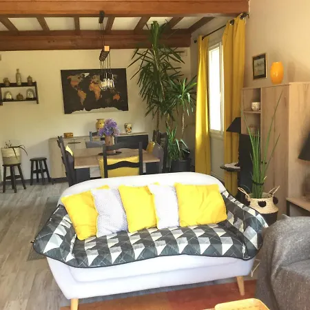 Coup De Cœur Assuré ! Calm Comme à La Maison ! Maison Spacieuse Avec Grande Terrasse Pour 2 à 5 Personnes Proximité Et Avec Wifi Et Parking Gratuits * Granville