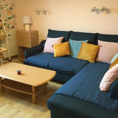 Coup De Coeur Assure ! Calm Comme A La Maison ! Maison Spacieuse Avec Grande Terrasse Pour 2 A 5 Personnes Proximite Et Avec Wifi Et Parking Gratuits Semesterbostad