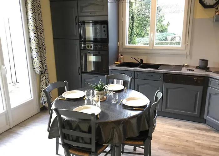 Coup De Cœur Assuré ! Calm Comme à La Maison ! Maison Spacieuse Avec Grande Terrasse Pour 2 à 5 Personnes Proximité Et Avec Wifi Et Parking Gratuits * Granville