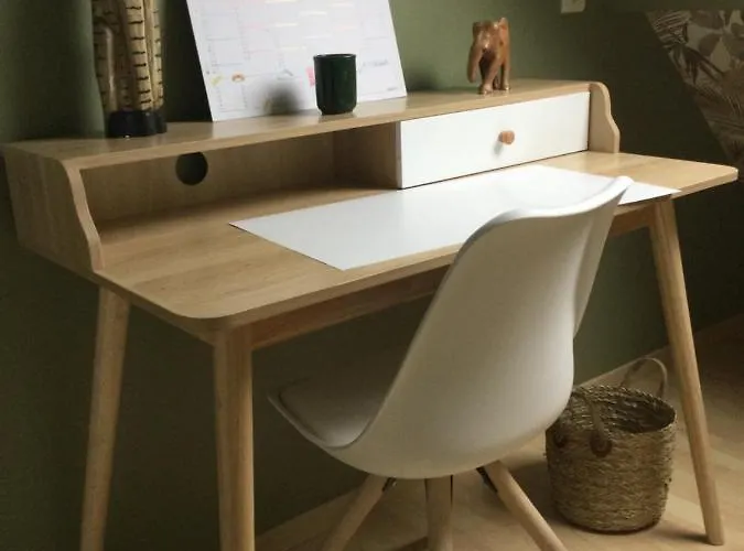 Coup De Coeur Assure ! Calm Comme A La Maison ! Maison Spacieuse Avec Grande Terrasse Pour 2 A 5 Personnes Proximite Et Avec Wifi Et Parking Gratuits *