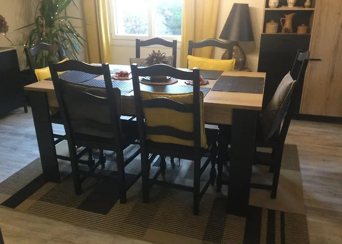 Coup De Coeur Assure ! Calm Comme A La Maison ! Maison Spacieuse Avec Grande Terrasse Pour 2 A 5 Personnes Proximite Et Avec Wifi Et Parking Gratuits 別荘 グランビル