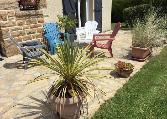 Coup De Coeur Assure ! Calm Comme A La Maison ! Maison Spacieuse Avec Grande Terrasse Pour 2 A 5 Personnes Proximite Et Avec Wifi Et Parking Gratuits